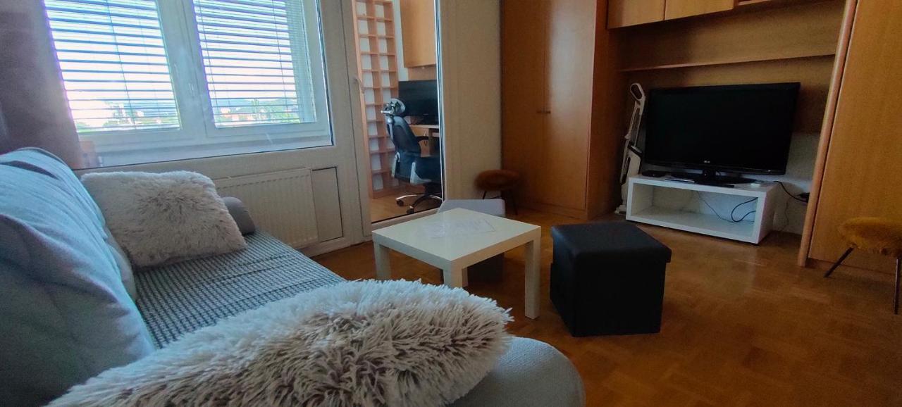 Corner Tower // Prijetno Stanovanje Za 4 Osebe + Free Parking Apartment *